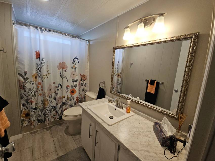 110 Lake Hazel Drive a Winter Haven, FL Mobile or Manufactured Home for Sale